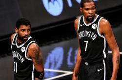 篮网胜老鹰扳回一城，总比分-