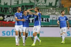 关于柏林赫塔后卫状态低迷，防守漏洞频现的信息