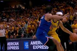 包含尼克斯逆转热火，实现四连胜的词条