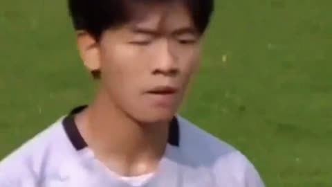 包含超越队门将表现抢眼，连续零封对手的词条