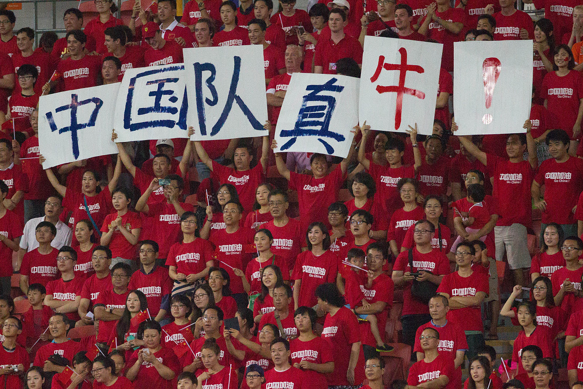 关于精彩赛事：球迷为偶像呐喊加油，期待辉煌表现的信息