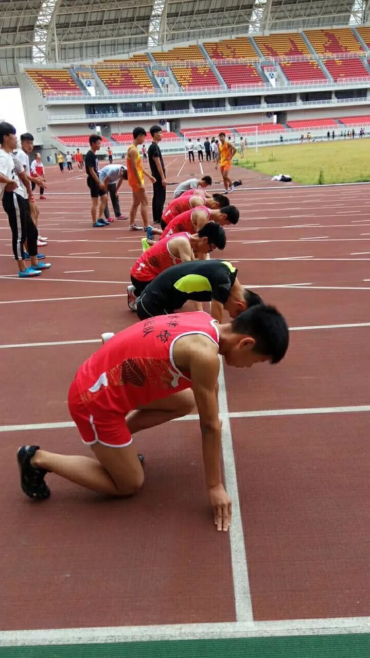 关于青海鲲鹏队奋勇争先，为胜利努力不懈的信息