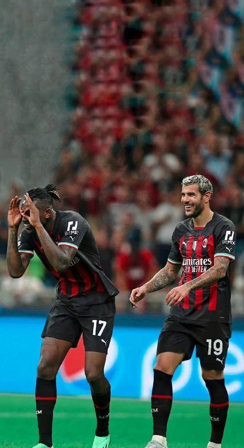 包含AC米兰连续三场不胜，主帅下课成定局的词条