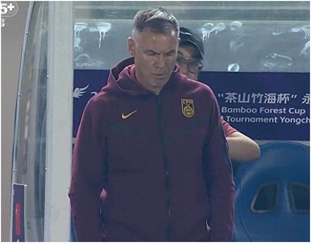 超高水平的比赛现场让球迷拍案叫绝！