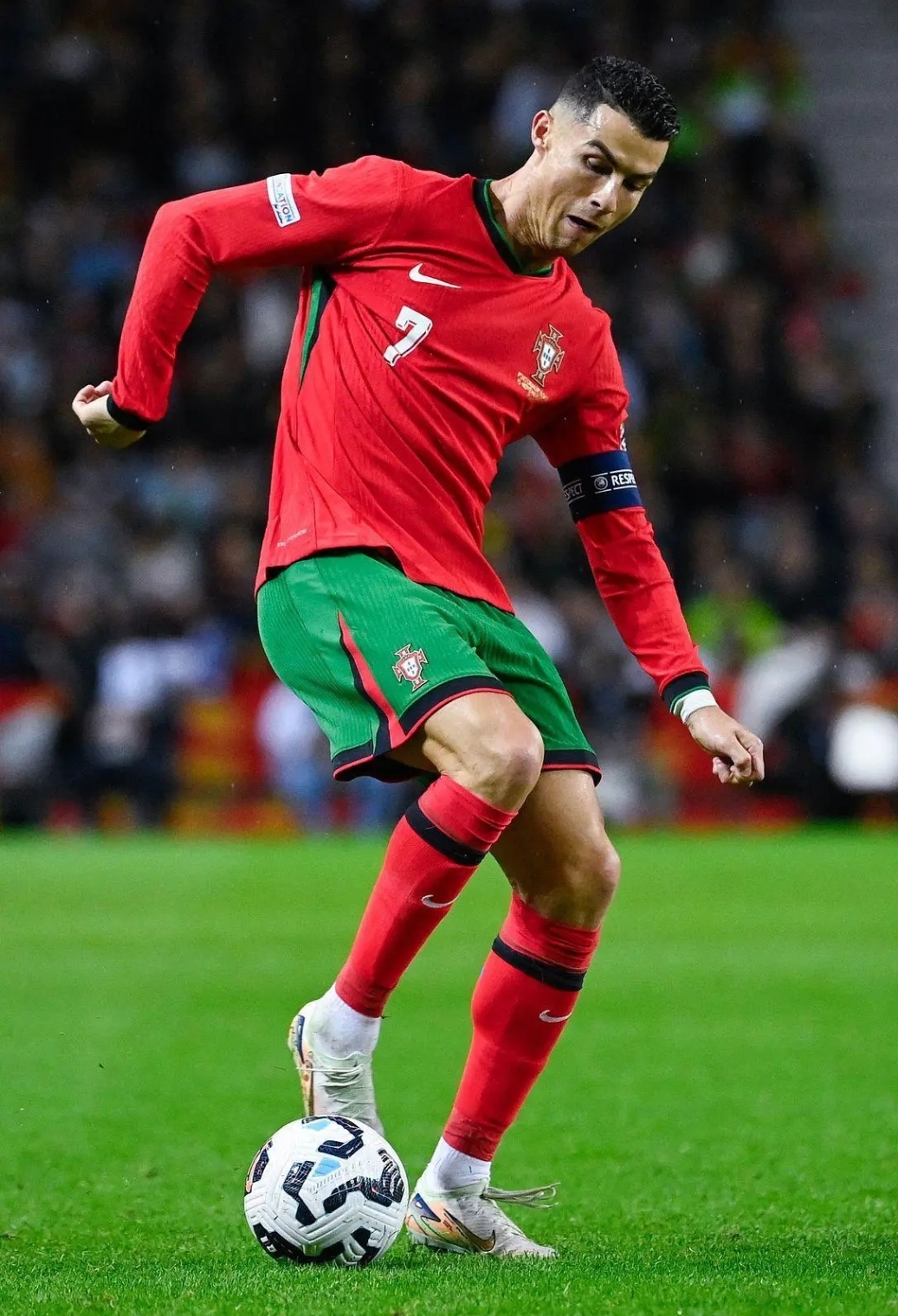 C罗39岁宣布将转型为教练