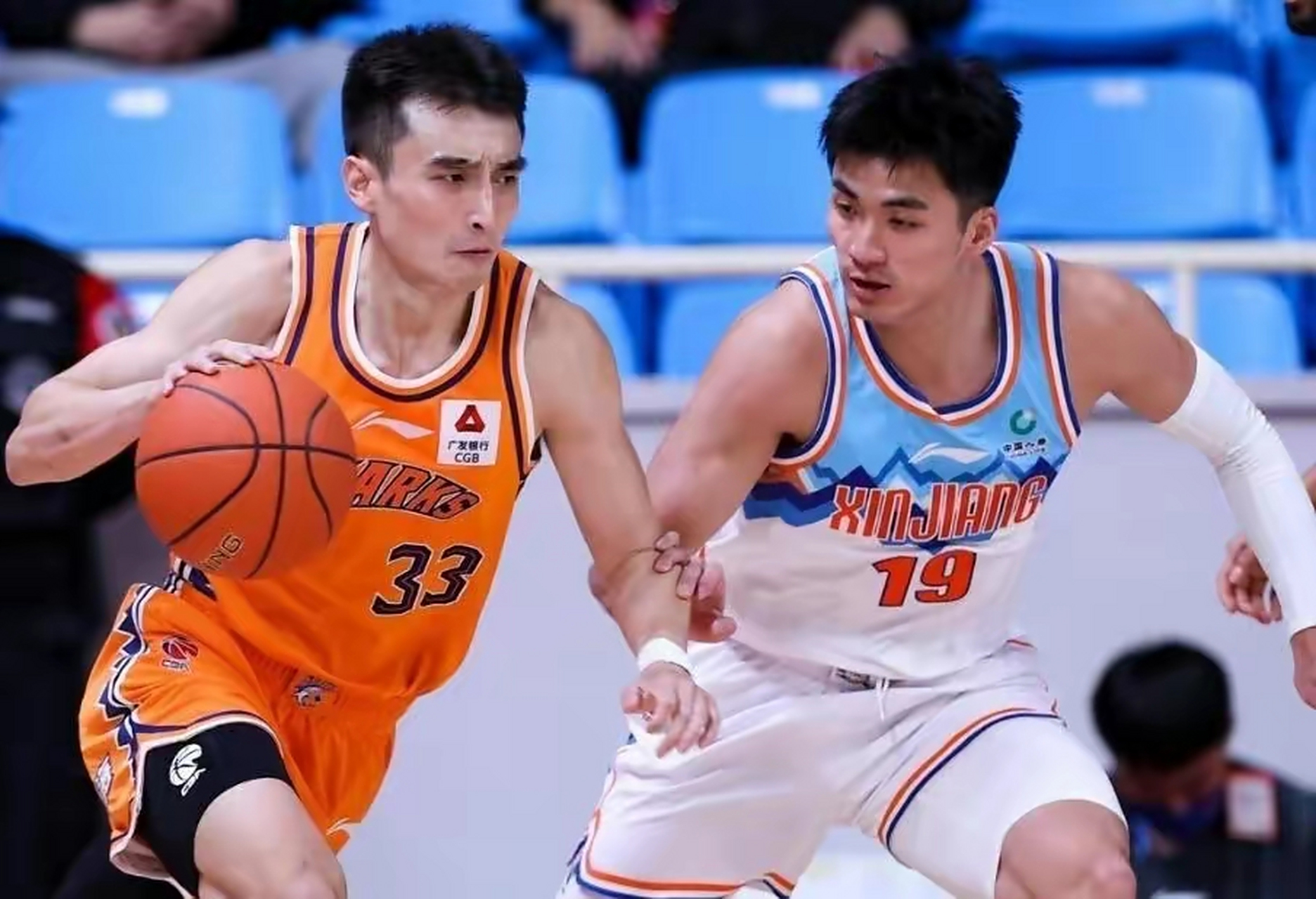 关于新疆队全队发挥出色，摘得重要胜利的信息