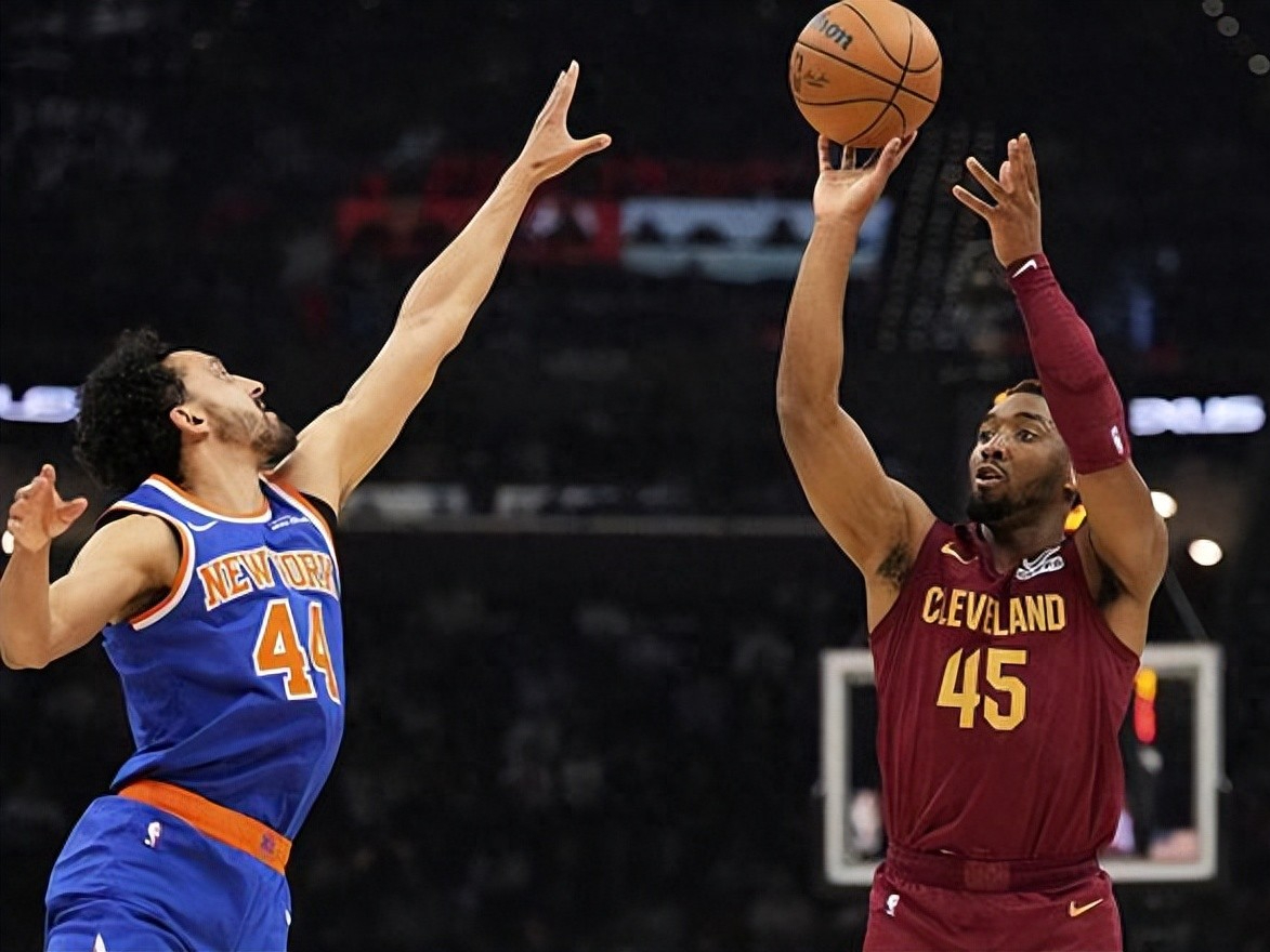 包含尼克斯逆转热火，实现四连胜的词条