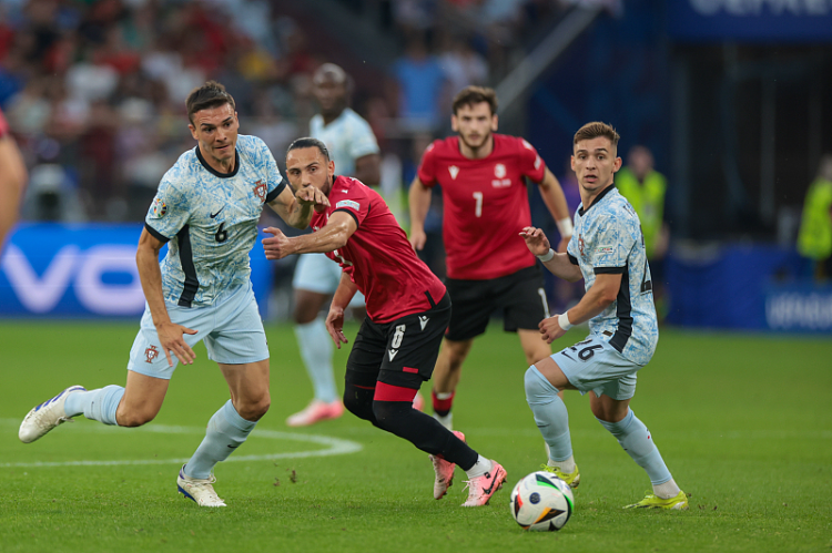 葡萄牙轻取土耳其，锁定晋级之路的简单介绍