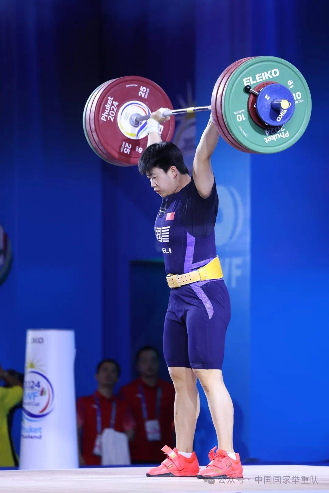 德国运动员在举重比赛中刷新纪录 德国运动员在举重比赛中刷新纪录